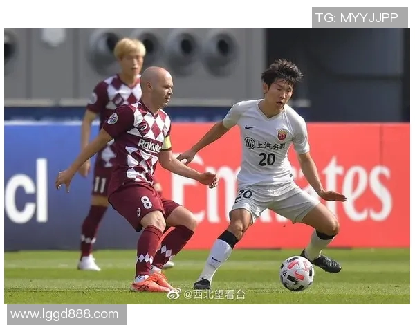 大连人对阵神户胜利船的精彩对决展现足球魅力与团队精神的较量